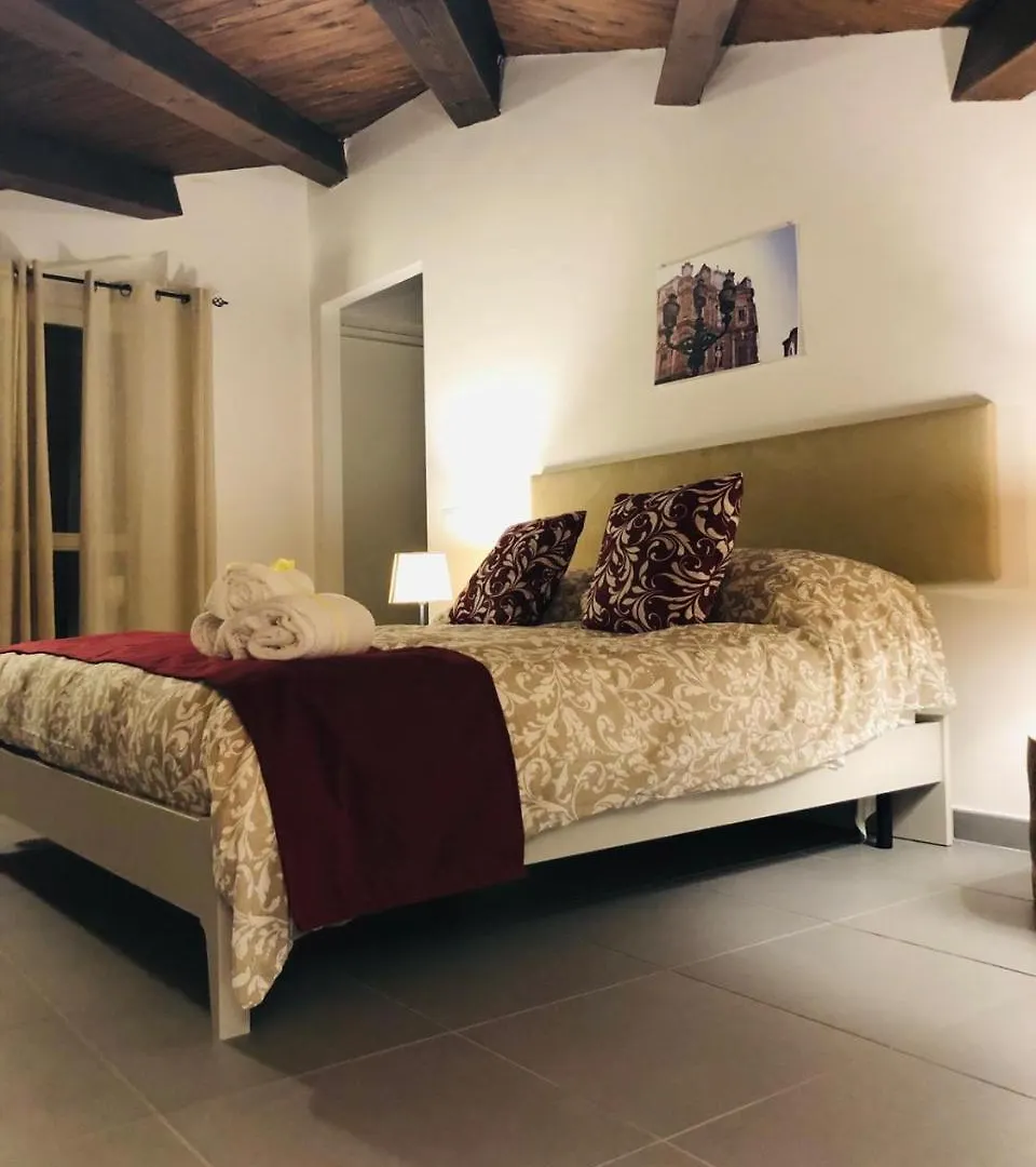B&B Ohana Palermo 2*,  Italy